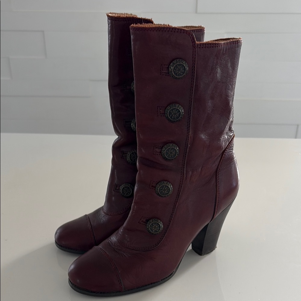 38 (Size 7.5-8) Hendrix Burgundy Leather Heeled Boots
